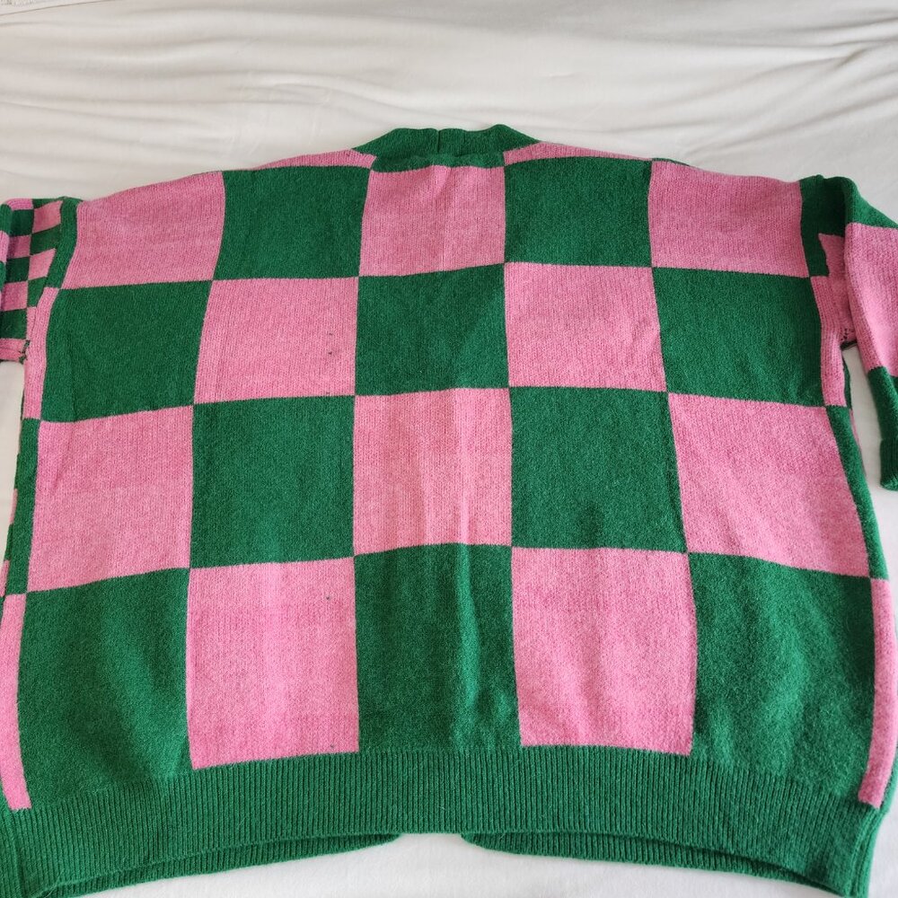 🫧🧹 WICKED Theme Pink & Green Checkered Cardigan 1X/2X - Picture 7 of 13